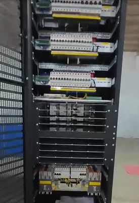 -48Vdc 1000A ระบบไฟฟ้าโทรคมนาคมขนาดใหญ่ โรงไฟฟ้าขนาดใหญ่ 240Vac 2L+N+PE พร้อม Flatpack2 48/3000 SHE 241119.106