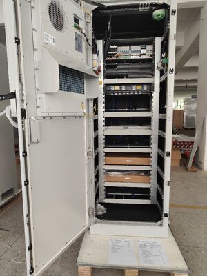ตู้โทรคมภายนอกอาคาร IP45 IP55 -48vdc ความจุ 16KW 24KW 36KW สำหรับสถานีฐานโทรคมนาคม
