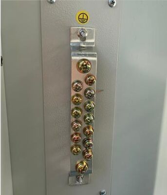 ป้องกันการโจรกรรมล็อคสามจุดตู้โทรคมนาคมกลางแจ้งตู้ 30U 40U สั่งทำพิเศษสำหรับอุปกรณ์เครือข่าย