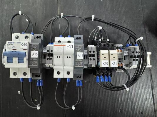 CE+T Bravo 25 1 Phase 110Vdc ถึง 230Vac 6KVA DC ถึง AC ระบบอินเวอร์เตอร์ P/N S62AD5E0204SN000K001